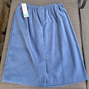 NEW Leslie Fay blue skirt with elastic waist suede type fabric 16P